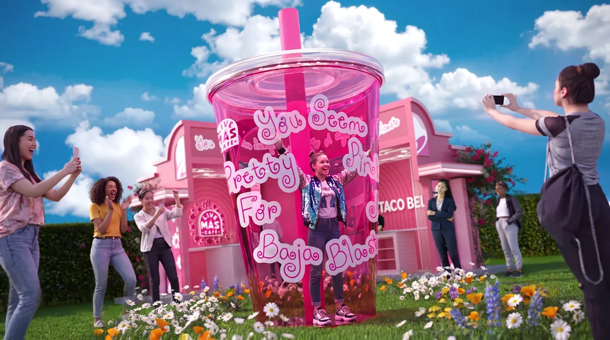 Taco Bell: Live Más Café, image 2