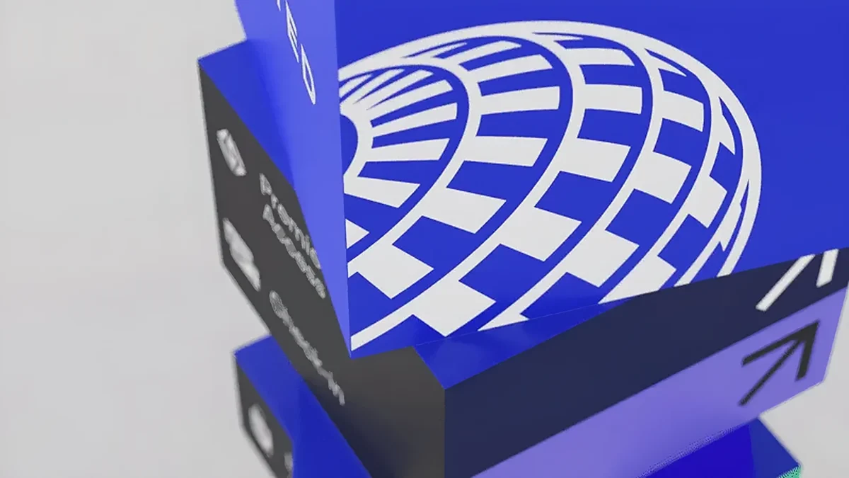 United Airlines signage, image 3